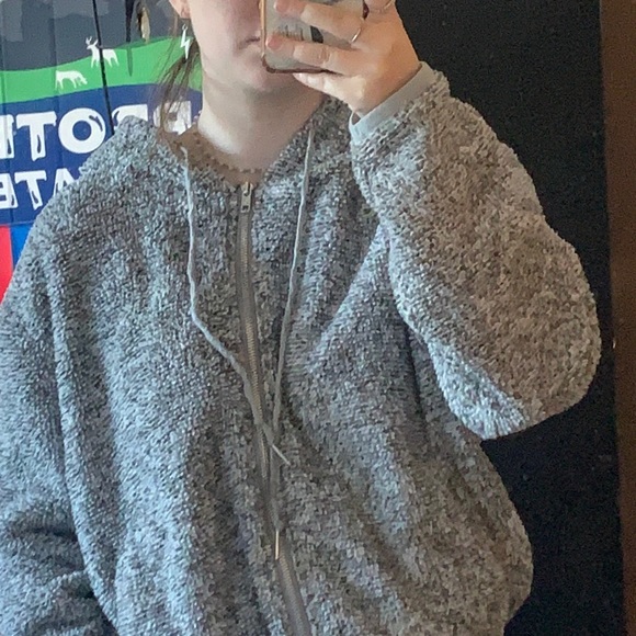 Fuzzy zip up hoodie from SHEIN - Picture 1 of 2